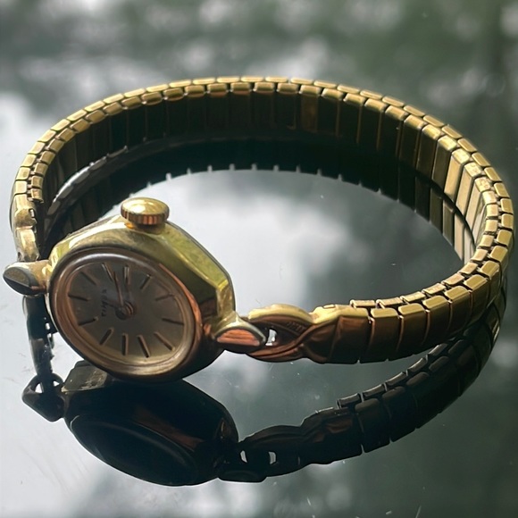 Timex Watch - Picture 1 of 5